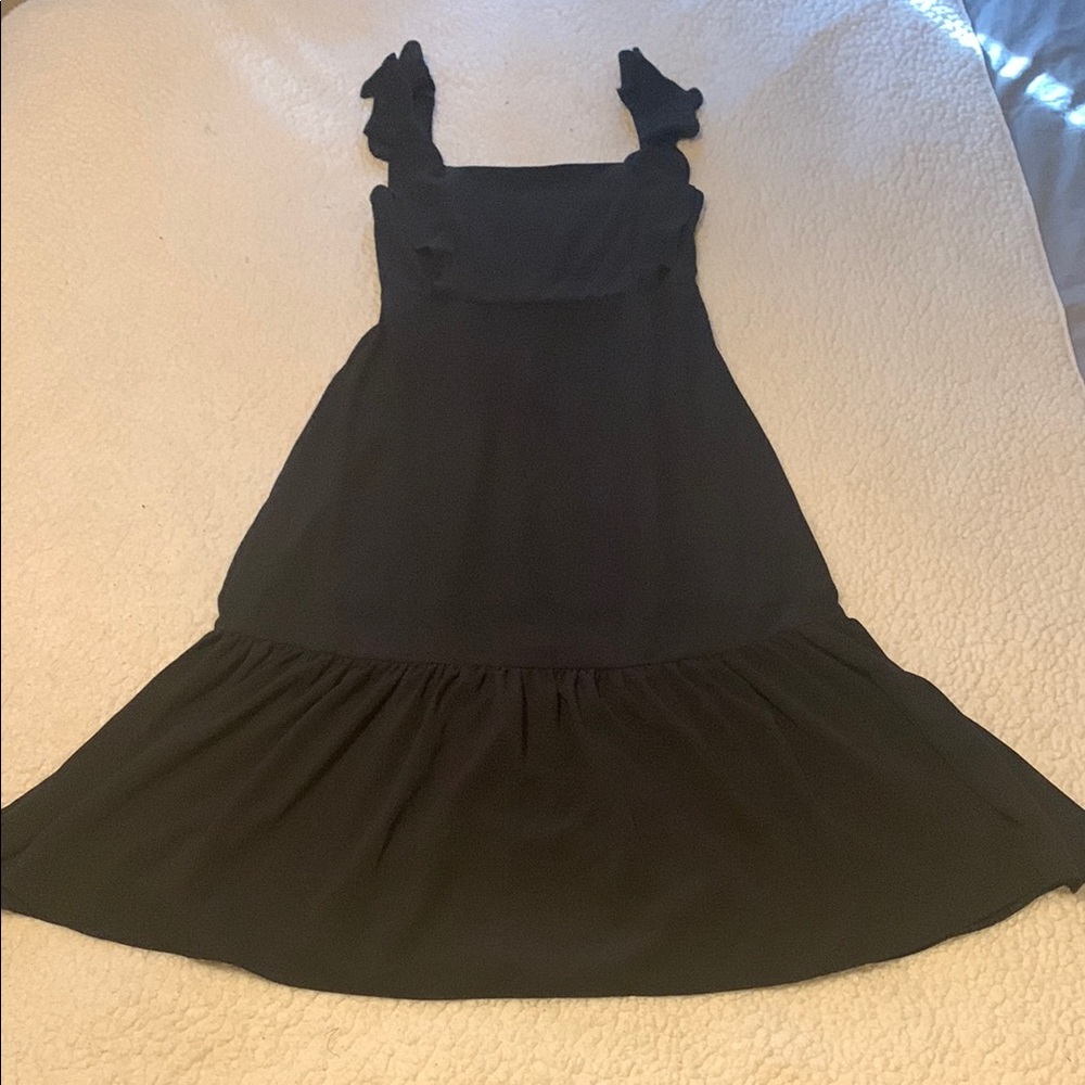 Elegant Black Sleeveless Dress